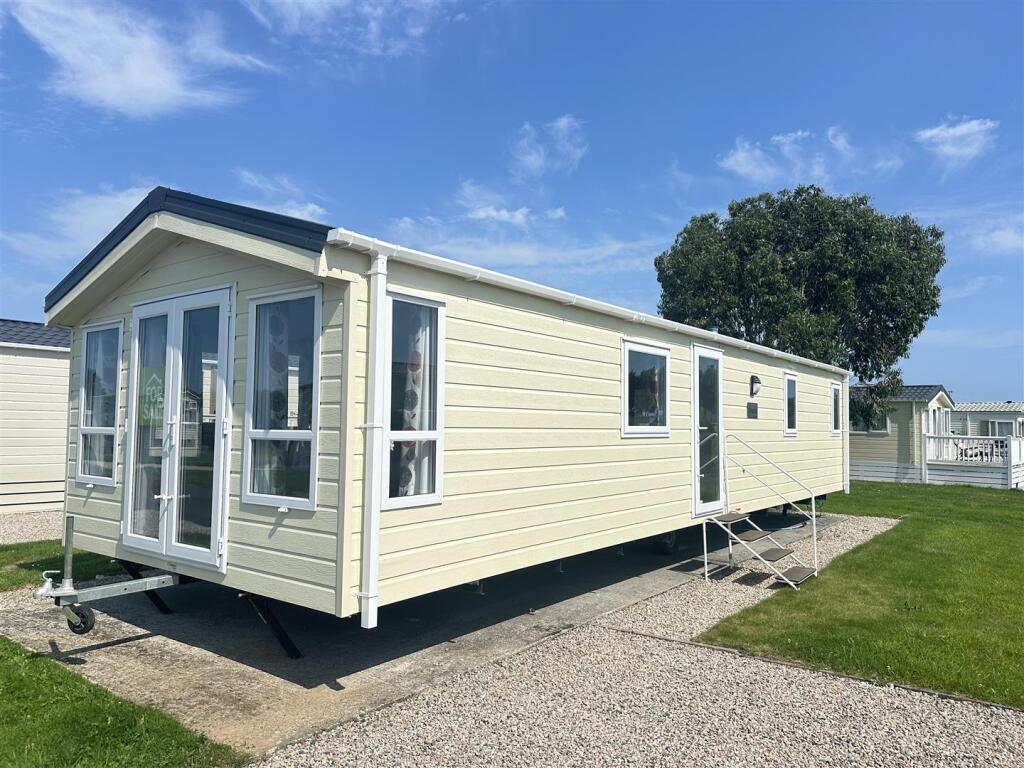 Main image of property: Meadow Lakes Holiday Park, St Austell