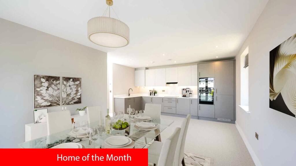 Main image of property: Flat 18, Oaklands House, 2 Littleworth Road, Esher, KT10