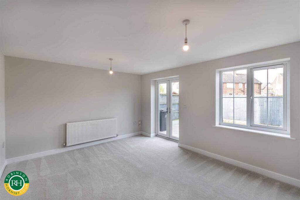 Willow Crescent, Auckley, Doncaster photo 5
