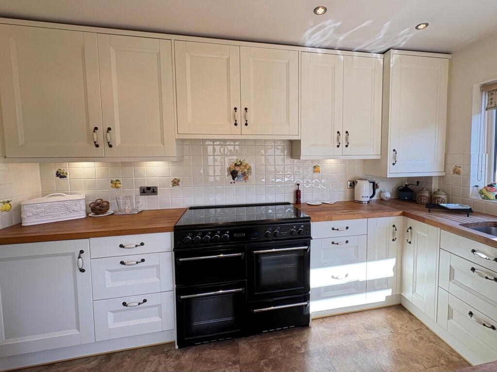 House in Sefton, Maghull - More