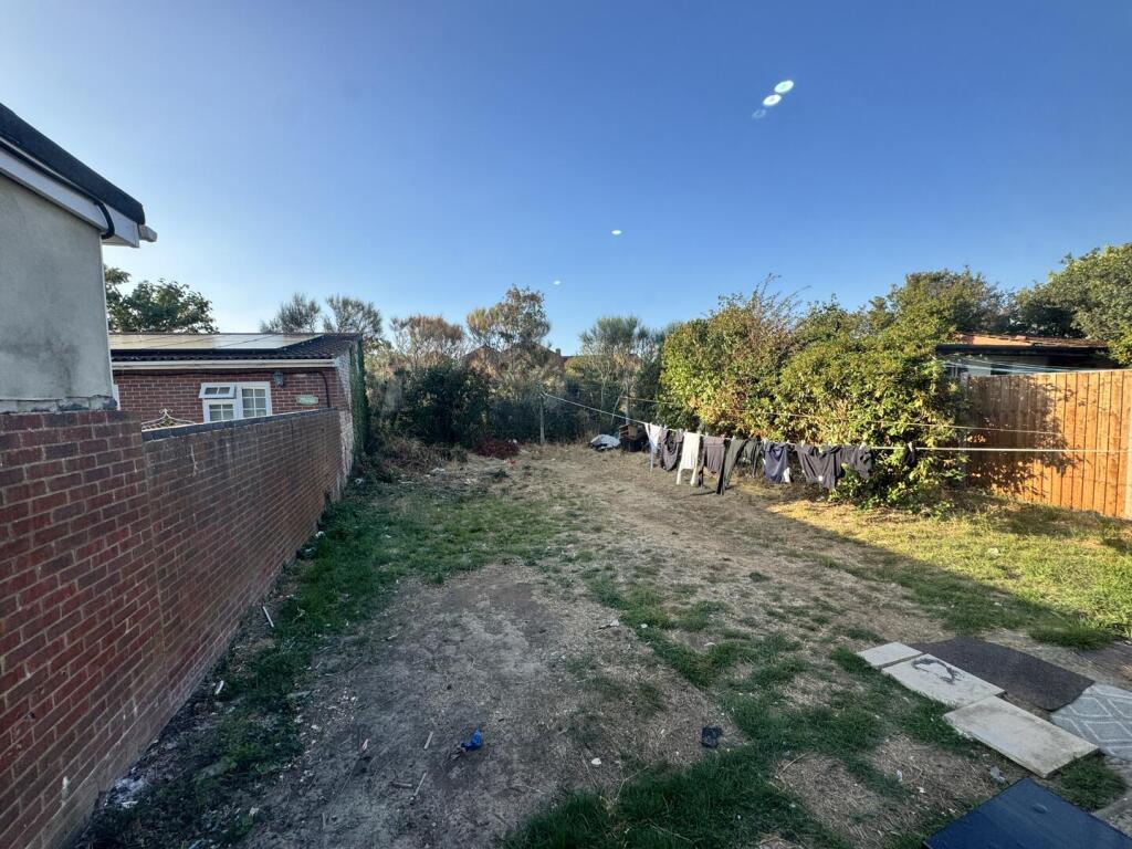 House in Twickenham - View 3