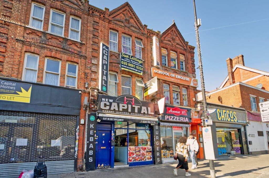 Main image of property: 2 Wellington Terrace, Turnpike Lane, London, N8 0PX