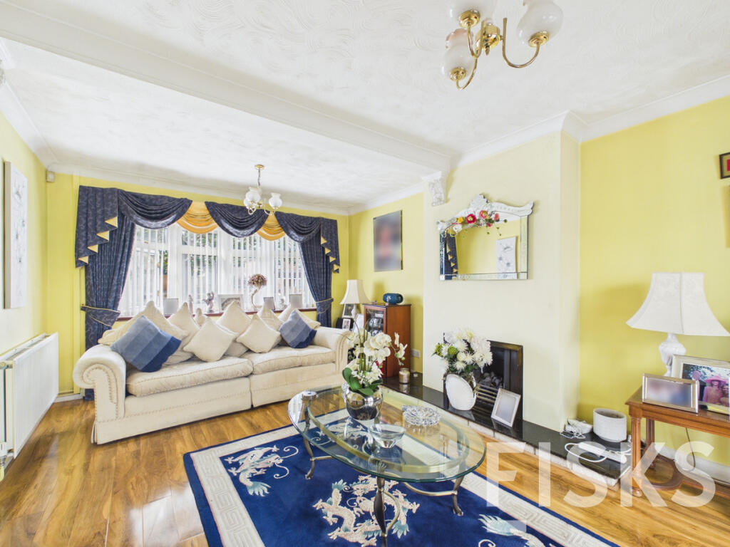 House in Southend-on-Sea - View 2
