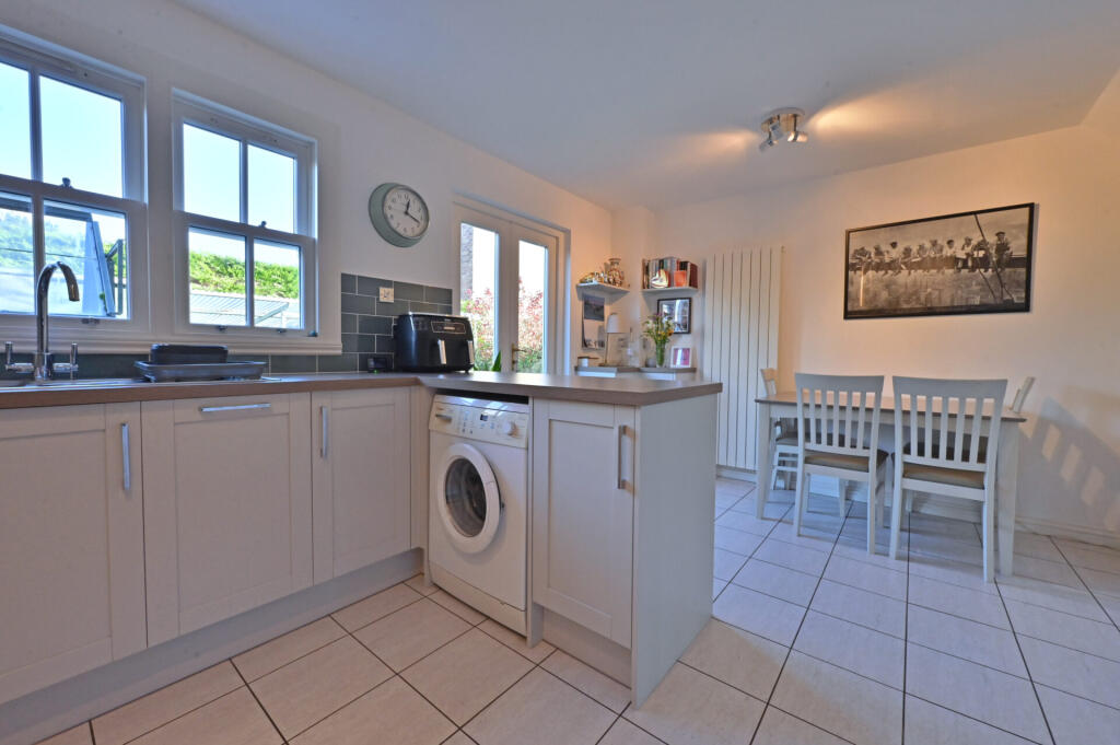 House in Lochwinnoch, Renfrewshire - View 6