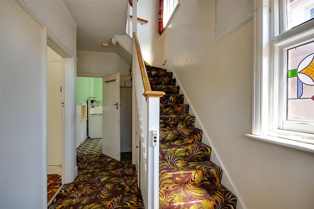 House in Brighton - View 5