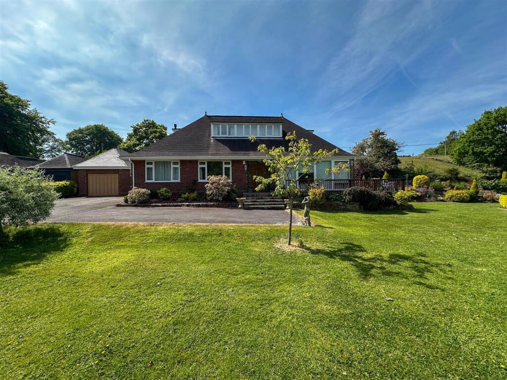 House in Staffordshire Moorlands, Horse Bridge, Longsdon - View 5