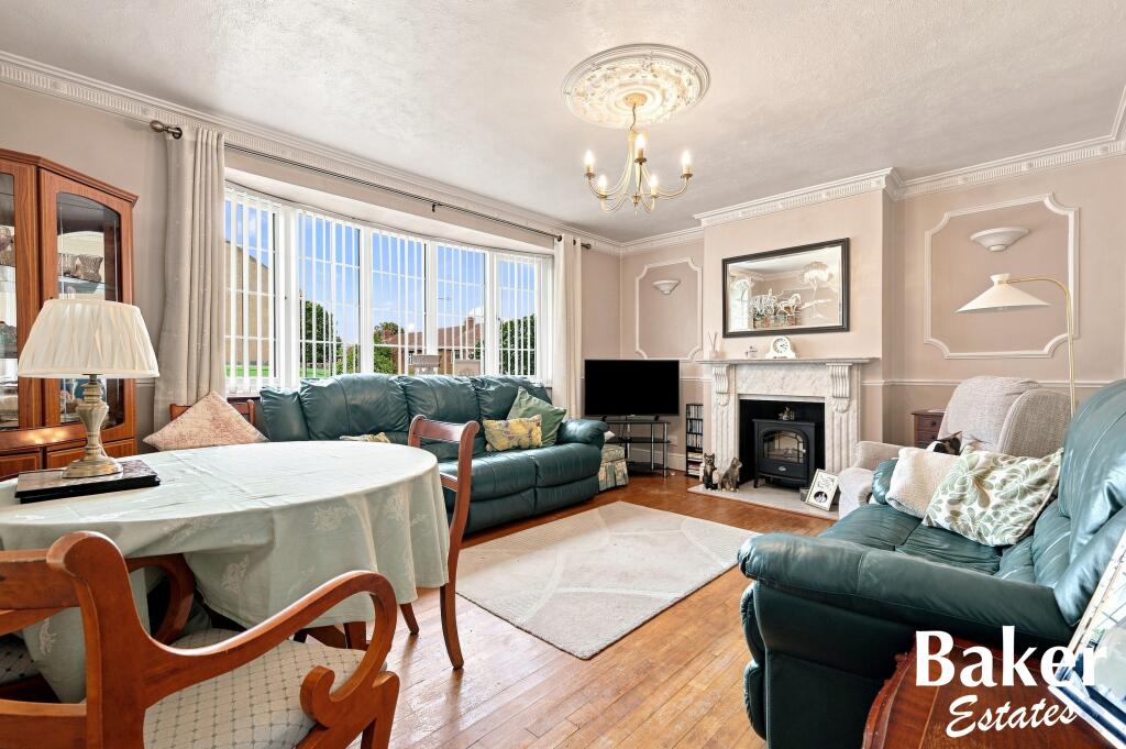 Apartment in London, Fairlop - View 5