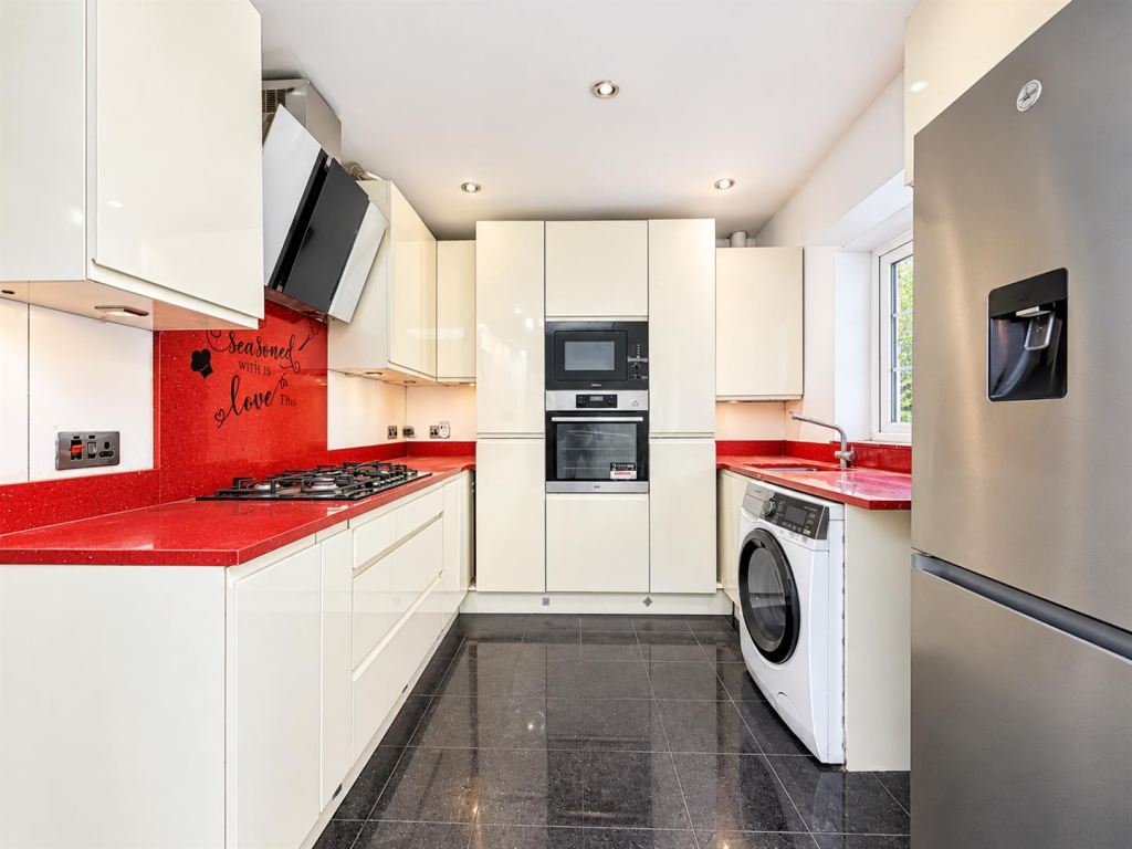 House in London, Beavers, Hounslow West - View 3