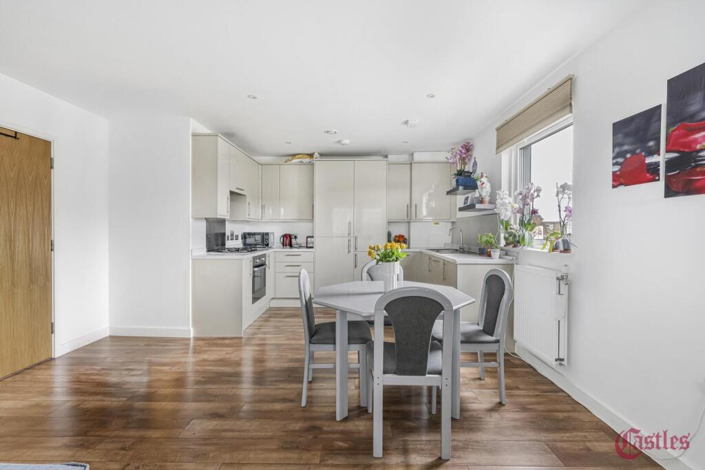 Apricot Court, Lily Way, Palmers Green N13 - View 4