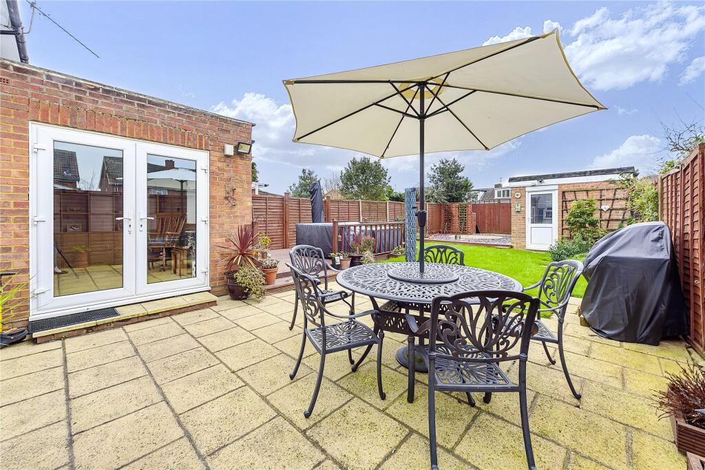 House in Spelthorne, Surrey - View 5