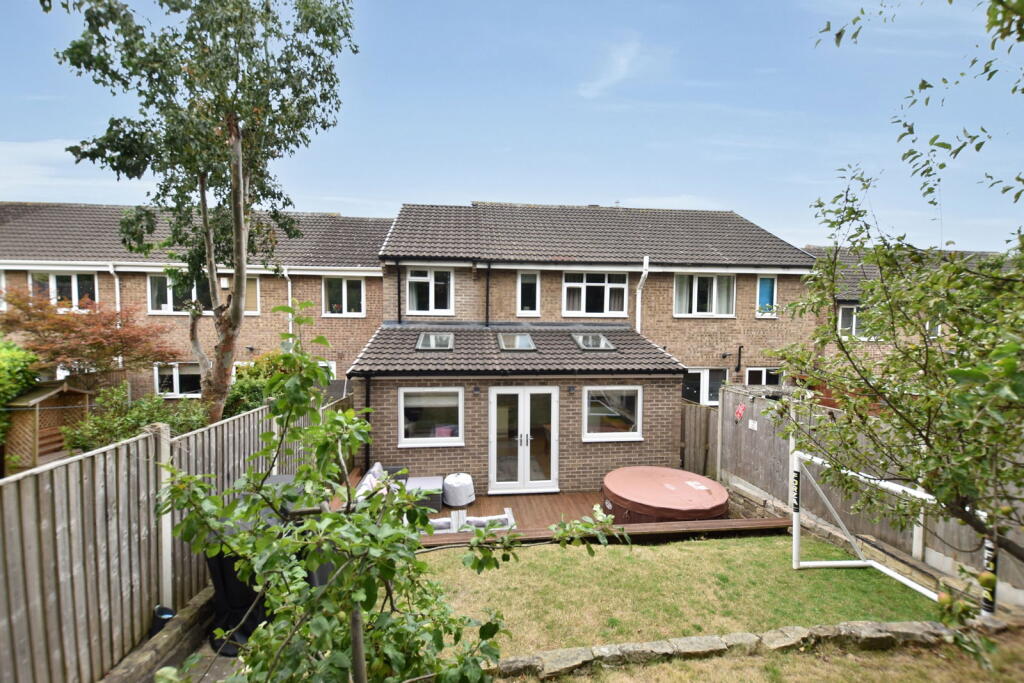Constable Grove, STANLEY, Wakefield WF3 4QH photo 2