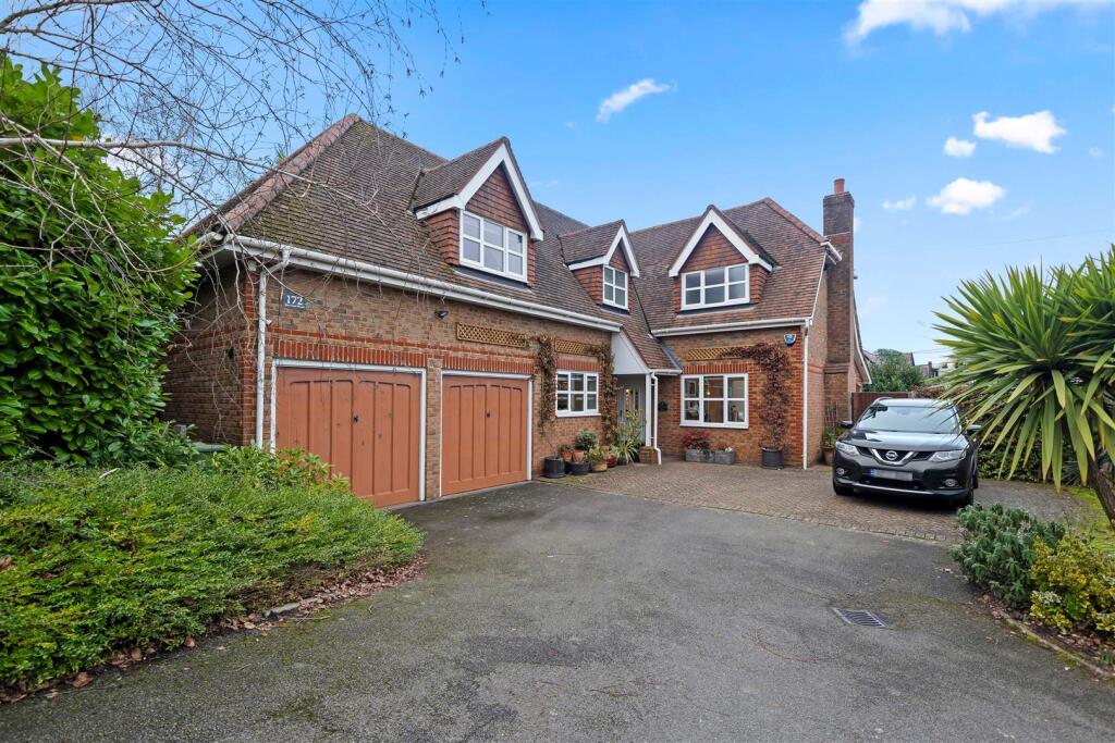 Main image of property: Banstead Road, Carshalton Beeches