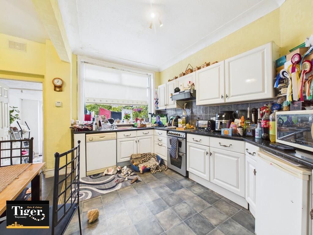 Salisbury Road, Blackpool photo 3