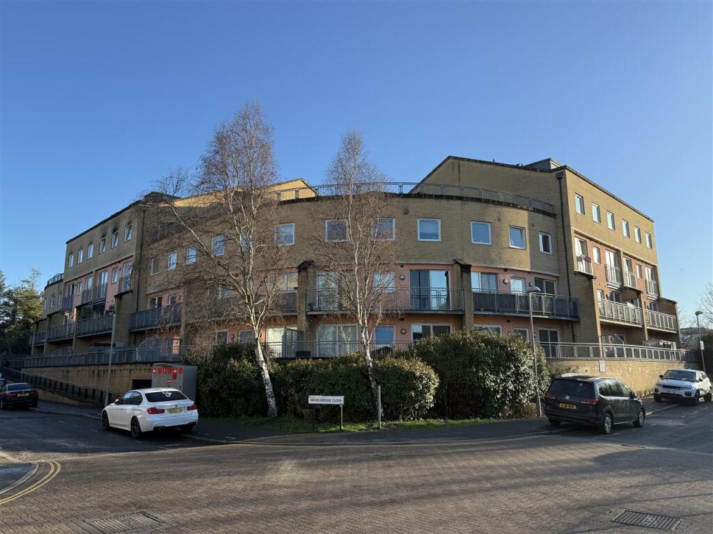 Main image of property: Wooldridge Close, Feltham