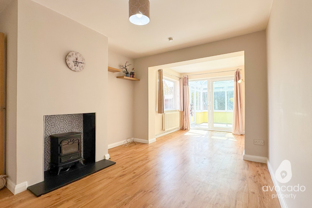 Longcroft Road, Thatcham - View 3