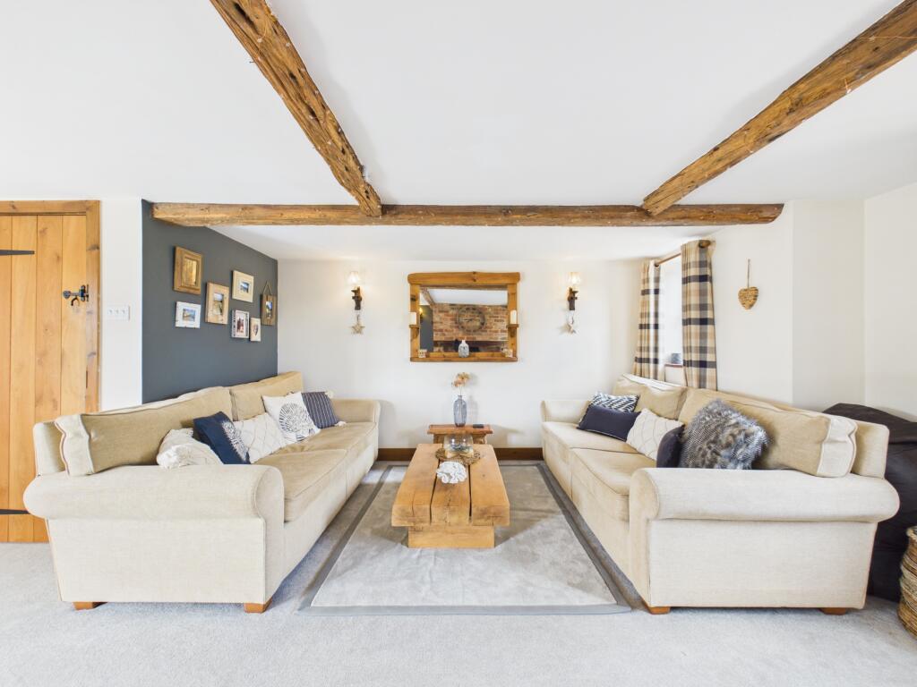 House in Basingstoke and Deane, Silchester - View 2