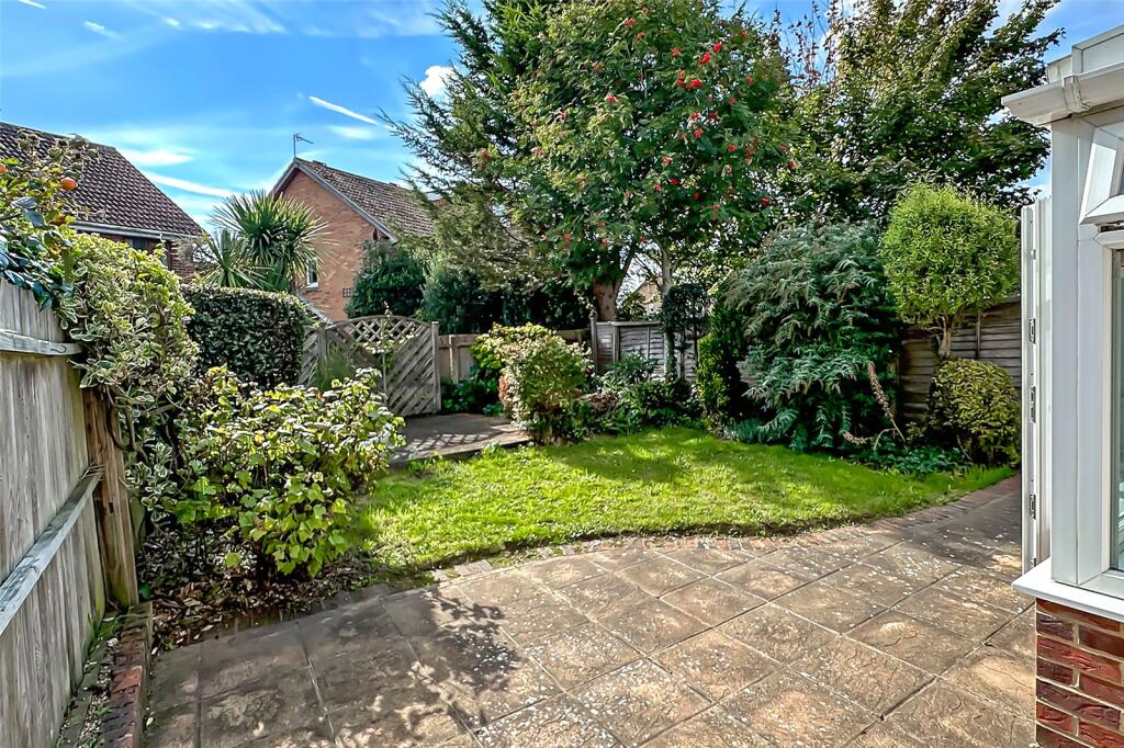 House in Littlehampton, Toddington - View 2