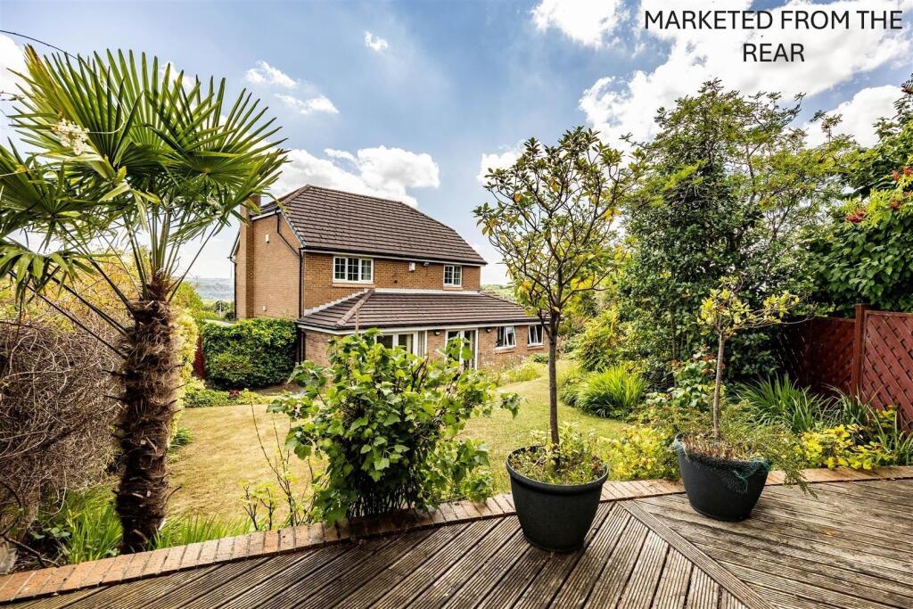 4-bed detached on Redwood Drive, Bradley, Huddersfield, £485,000