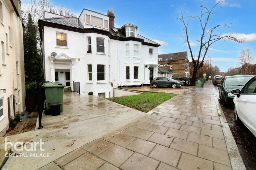 Main image of property: Victoria Crescent, London