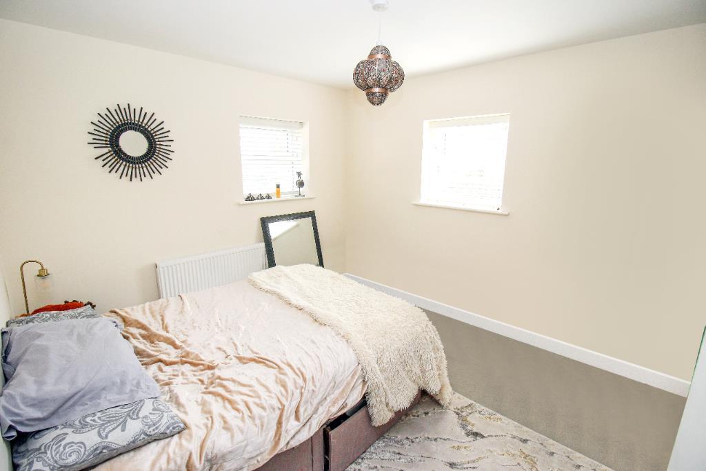 Apartment in Southend-on-Sea - View 3