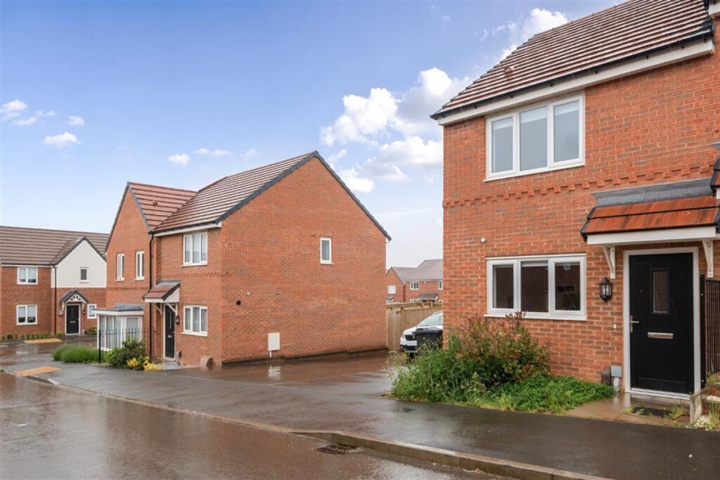 Main image of property: Slim Drive, NG4