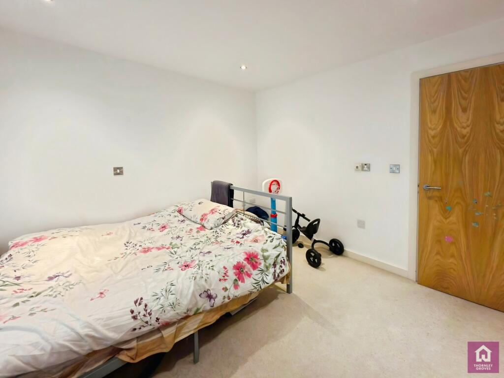 Apartment in Manchester - View 5