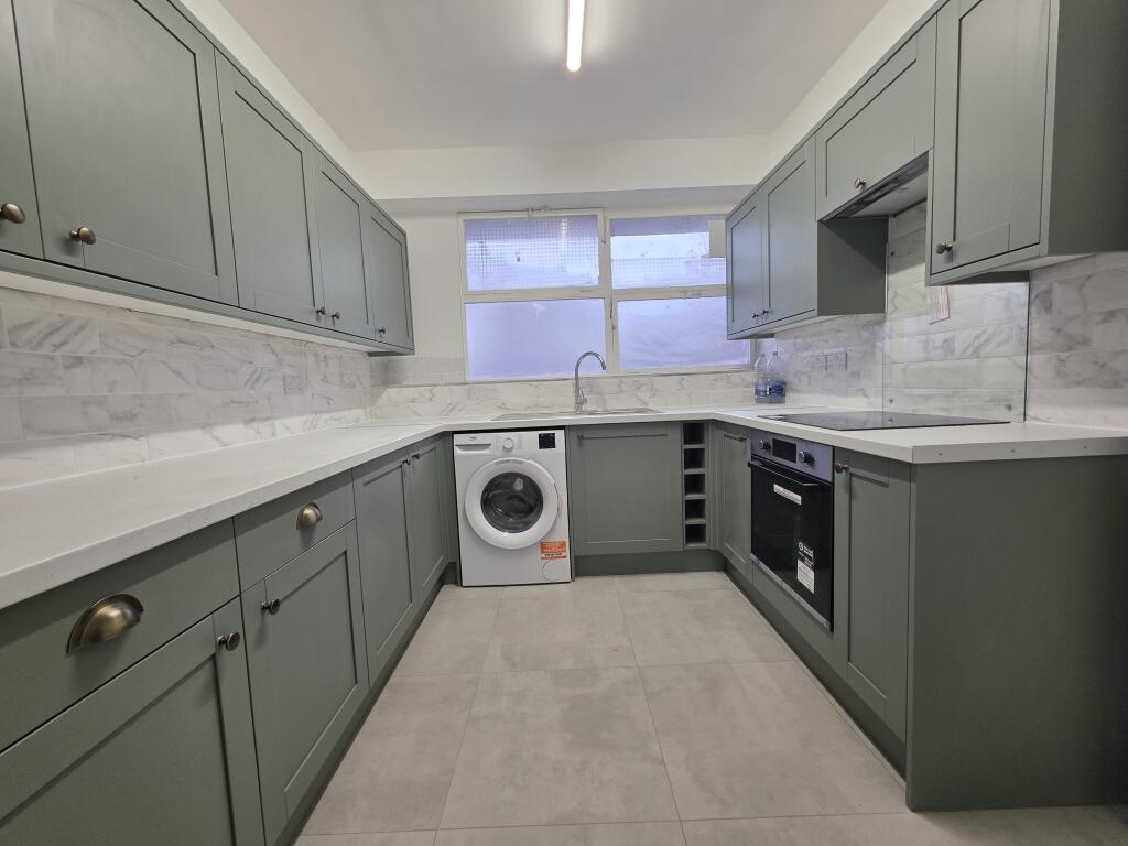 Main image of property: De Quincey House, Churchill Gardens, Pimlico, SW1V