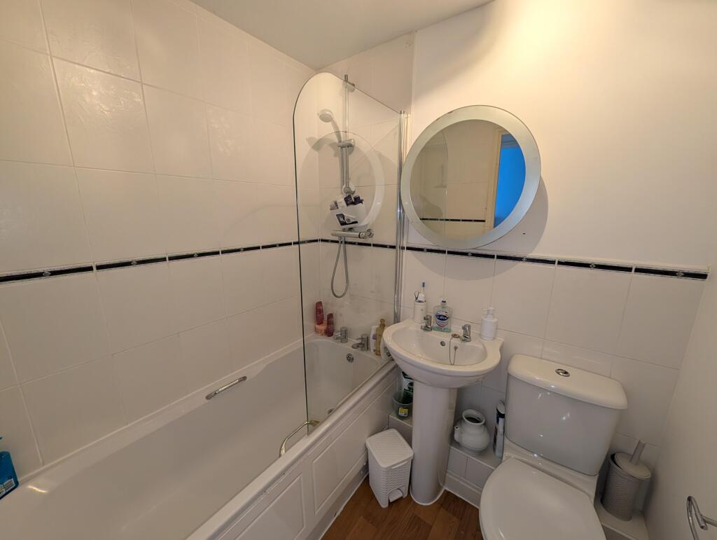 Apartment in Trowbridge - View 4