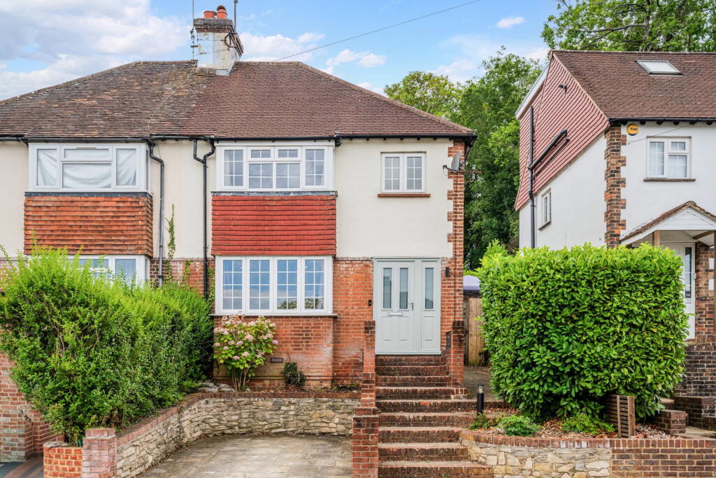 Main image of property: Johnsdale, Oxted, RH8 0BP