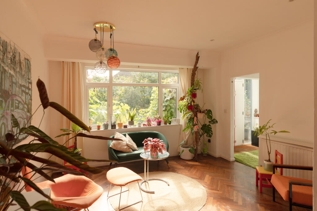 House in London - More