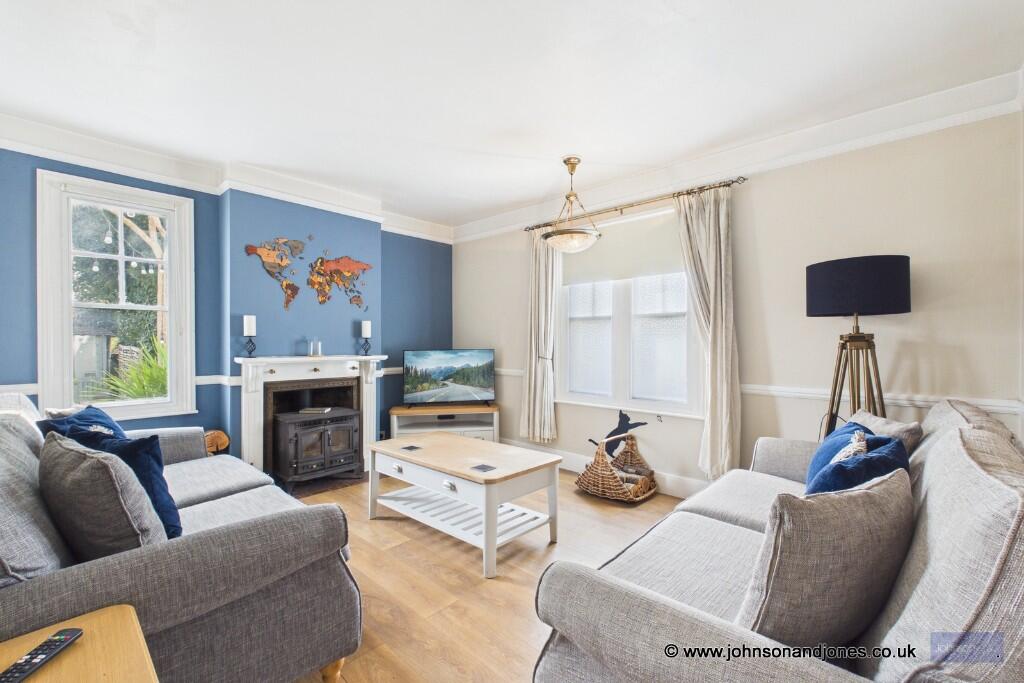 Law Cottage, Chertsey, Surrey, KT16 photo 3