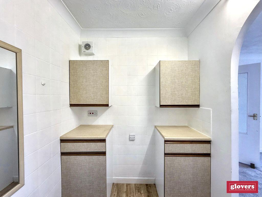 Apartment in Birmingham, Brandwood End - View 5