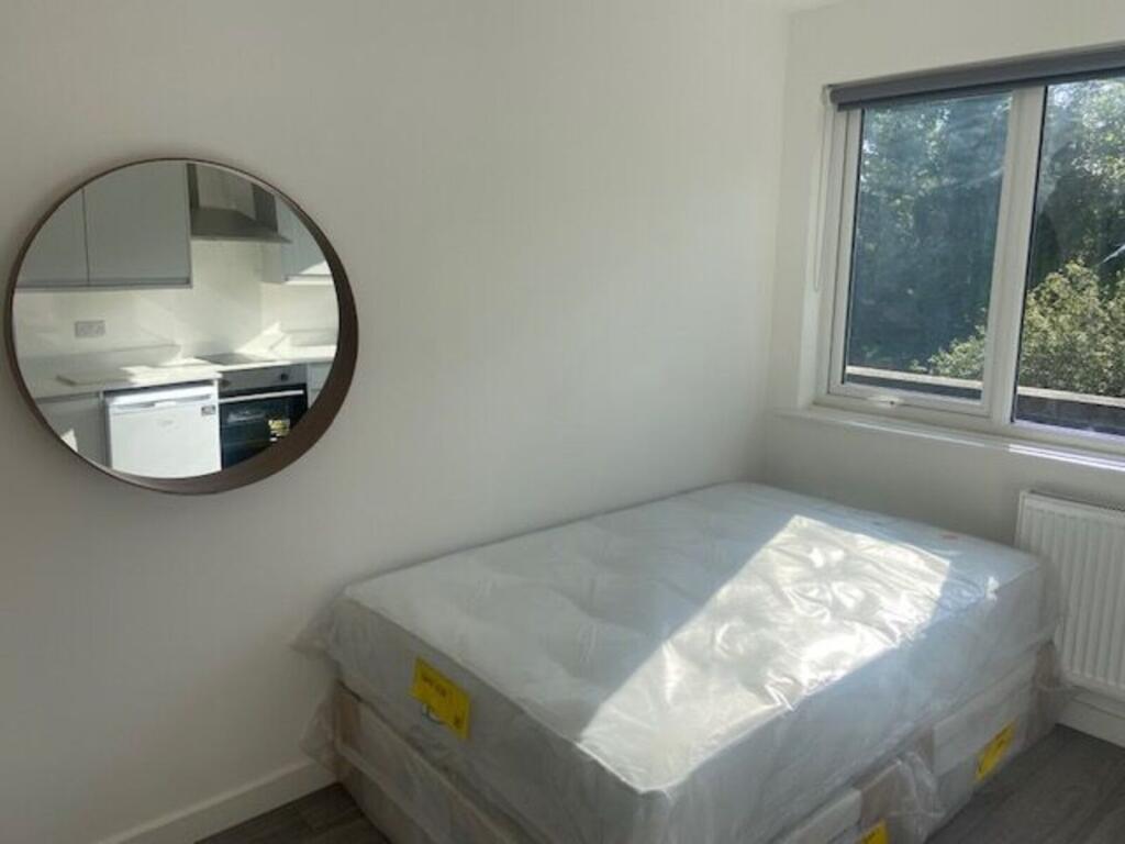 Apartment in London - More