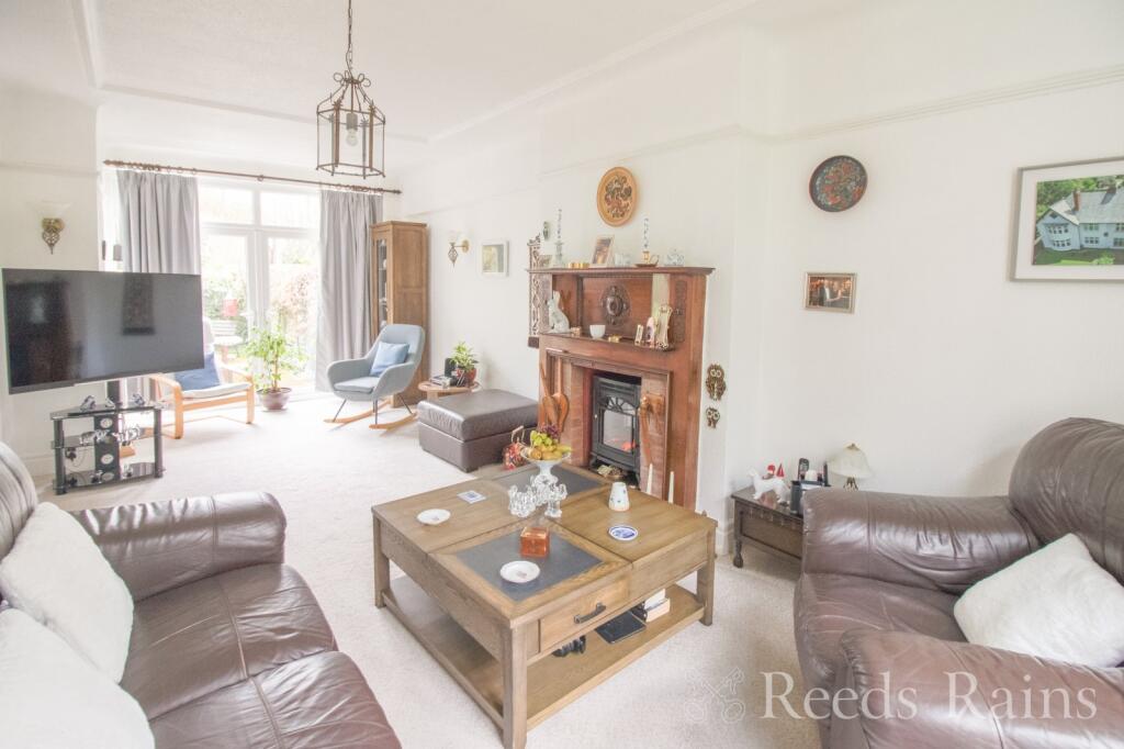 Hooton Park Lane, Hooton, Ellesmere Port, Cheshire, CH65 photo 3