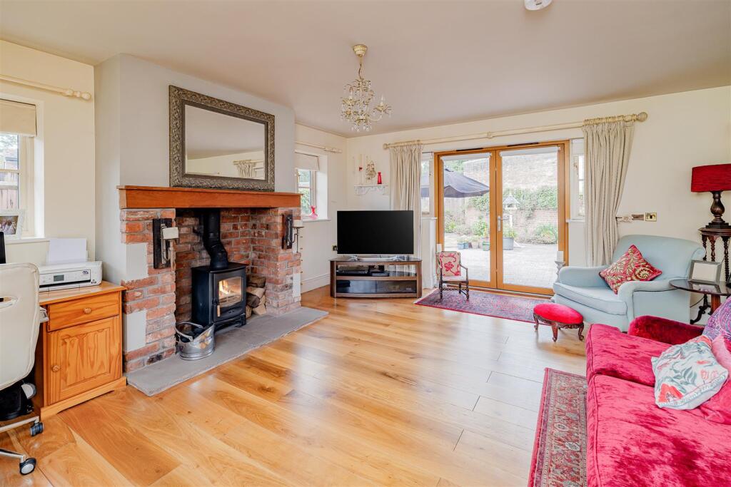 The Bothy, 9 Cound Park Gardens, Cound, Shrewsbury, SY5 6BN photo 4