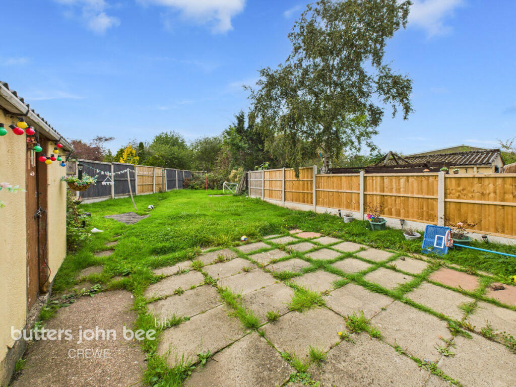 Hawthorn Grove, Crewe photo 2