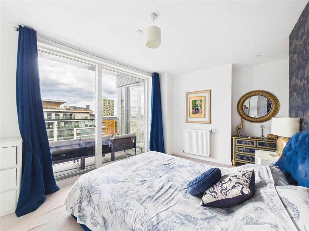 Apartment in London - More