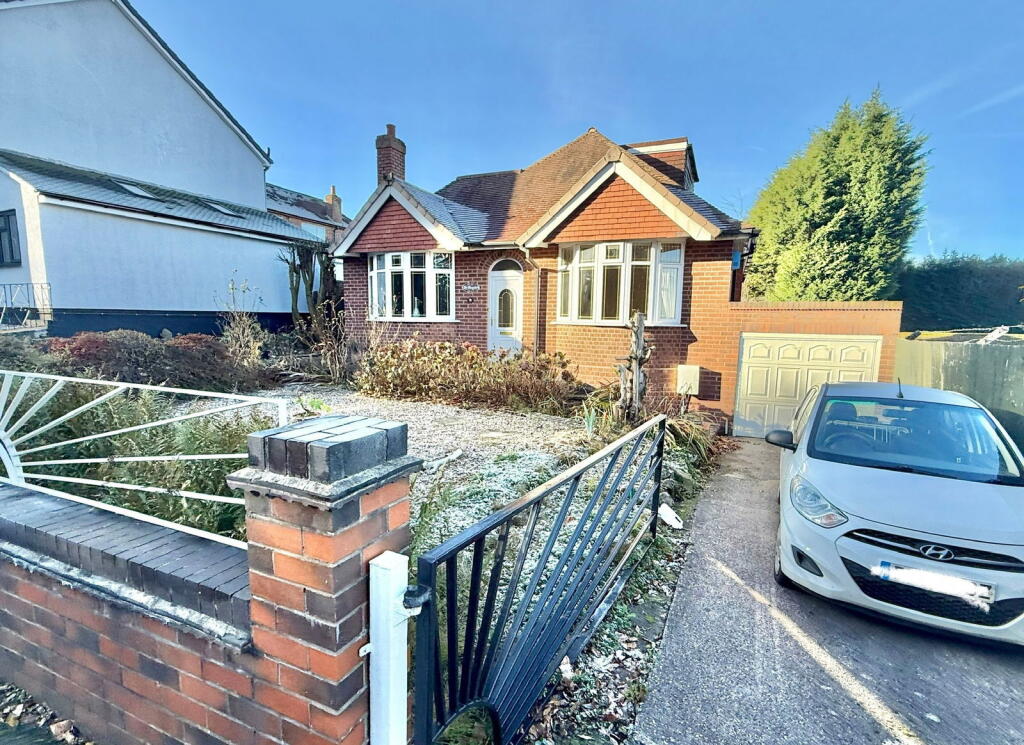 Shaw Road, Coseley