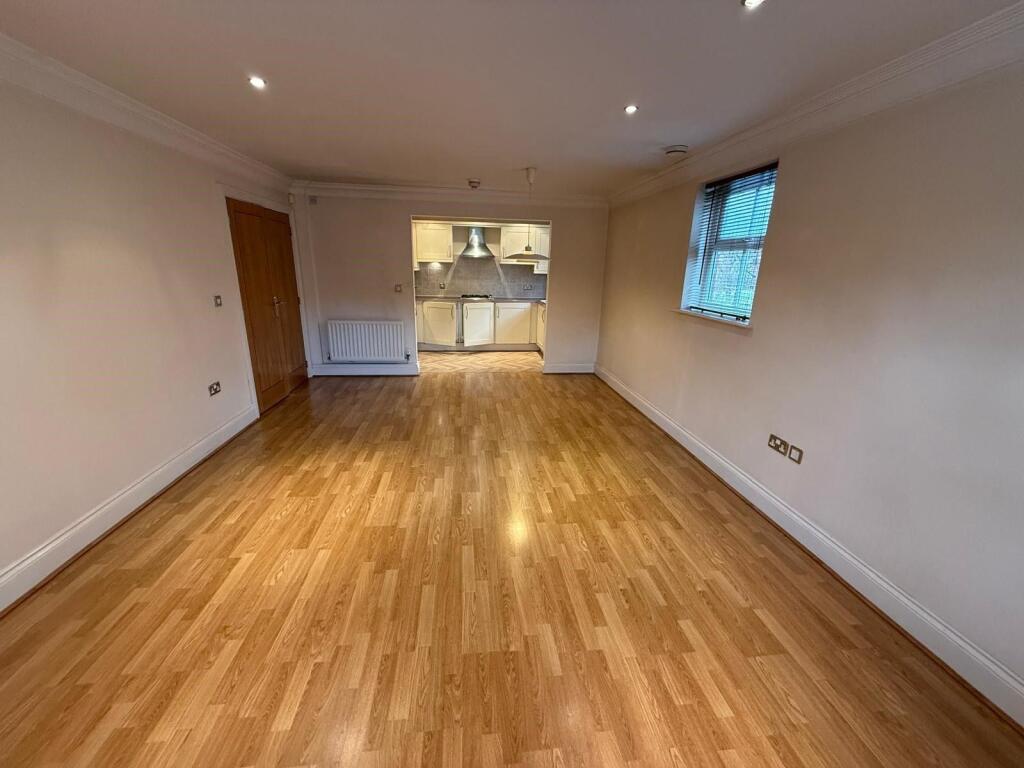 2 Belgravia House 51 Brown Street, Altrincham, WA14 2WH photo 5