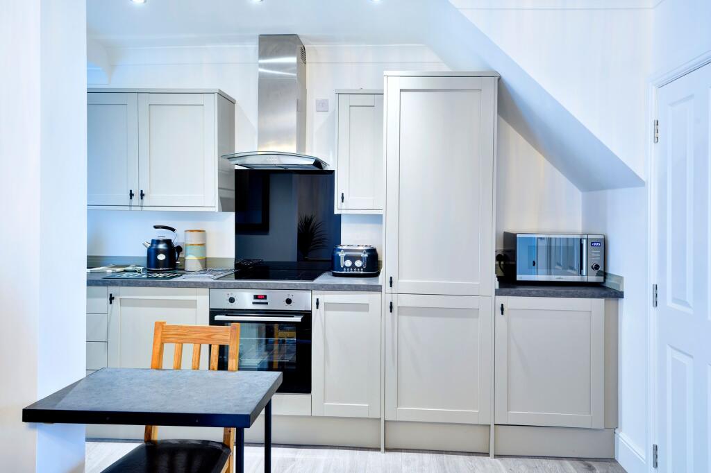 Apartment in Knowsley, Whiston Lane Ends, Whiston - View 5