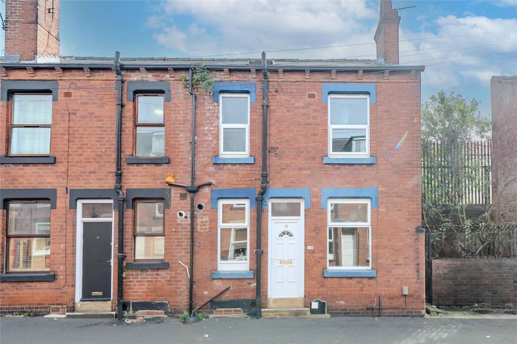 Main image of property: Spring Grove View, Leeds, West Yorkshire