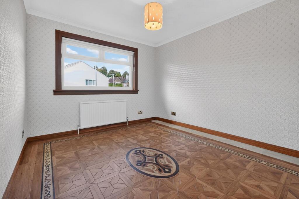 House in Kilmarnock, East Ayrshire - More