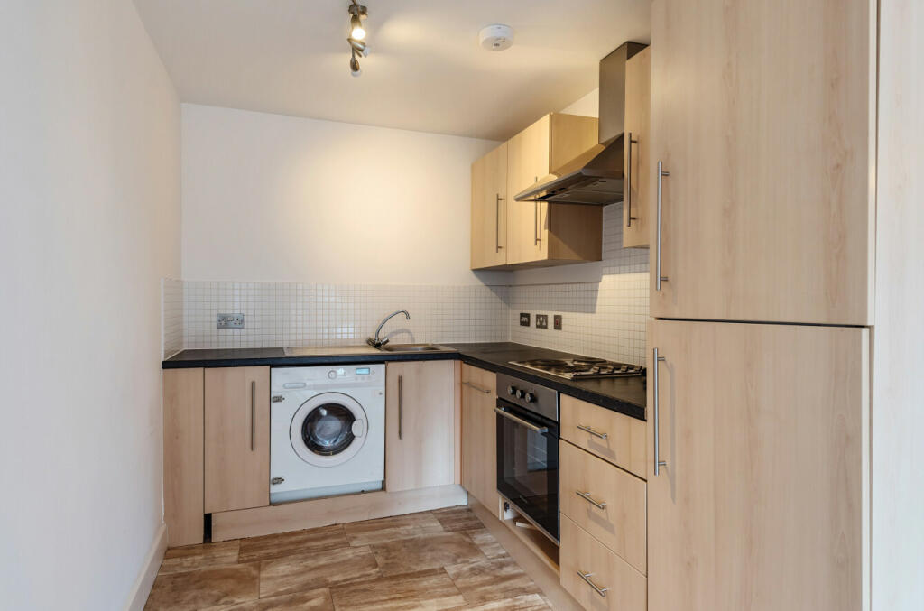Apartment in Hull, Kingston upon Hull - View 4
