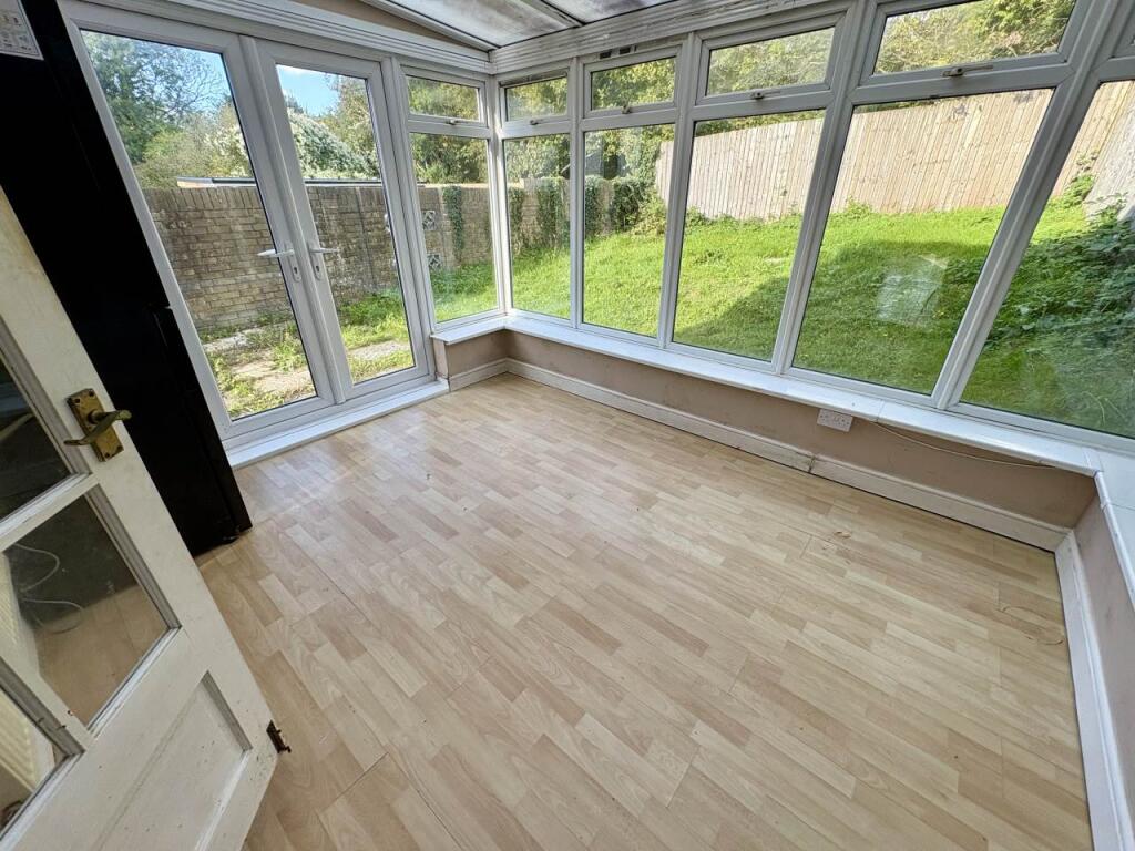 Highfields, Brackla, Bridgend  photo 5