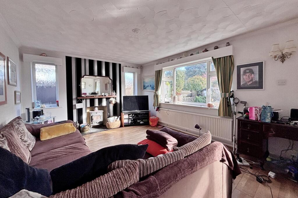Frensham Close, Bournemouth photo 4