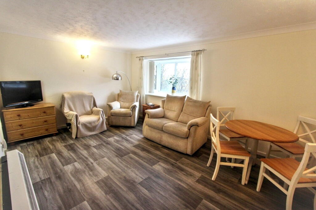 Bankside Court, Heaton Mersey SK4 3JD photo 2
