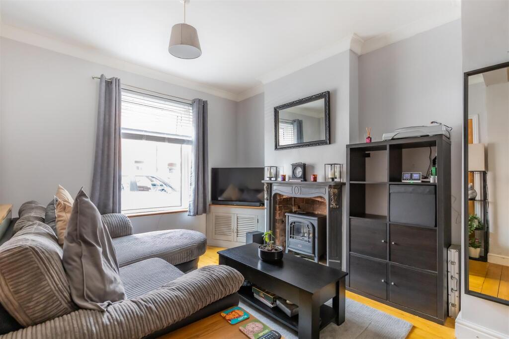 House in Cardiff - View 2