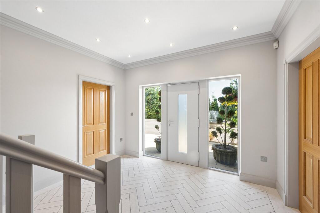 Lowfield Farm, Aberford Road, Barwick In Elmet, Leeds, West Yorkshire - View 3