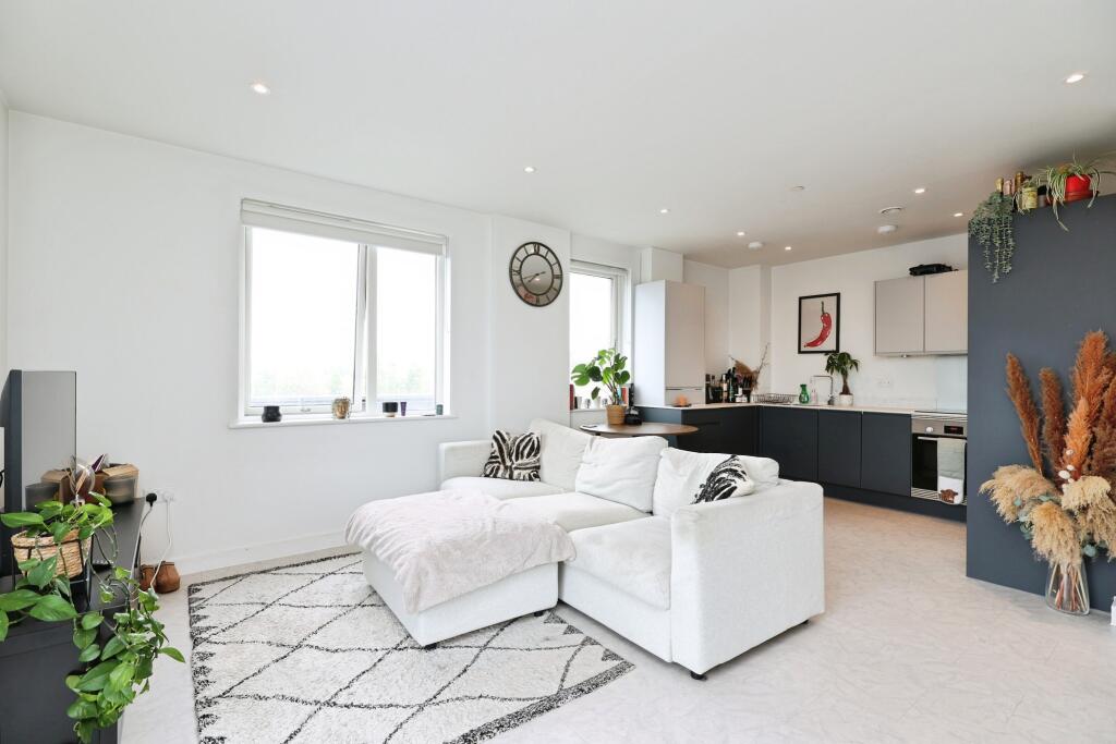 Apartment in London - View 3