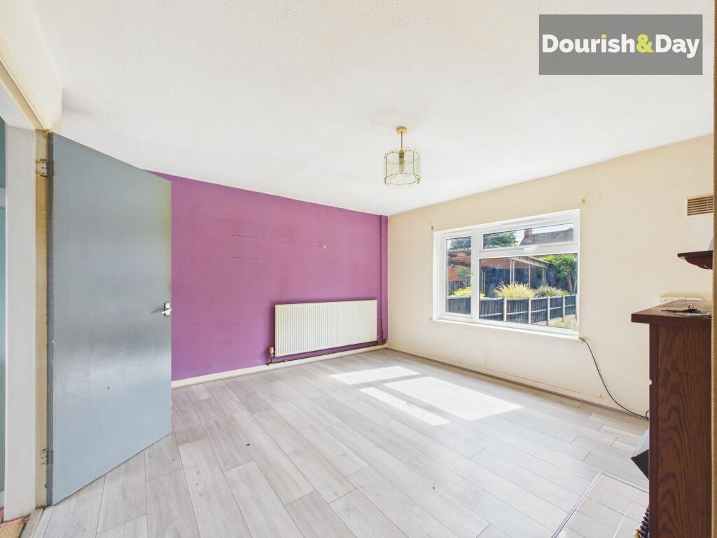 House in Stoke-on-Trent - More